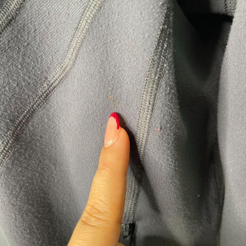 Lululemon Women's Grey In Stride Full Zip Thumbholes Jacket Size 12 - Picture 11 of 13